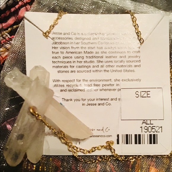 🌟BNWT CLEAR TRIPLE QUARTZ NECKLACE BY JESSE & CO - Picture 3 of 3